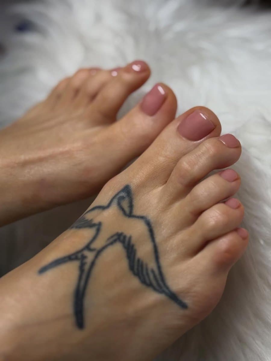 Smart pedicure at Aetheria Beauty Bar.